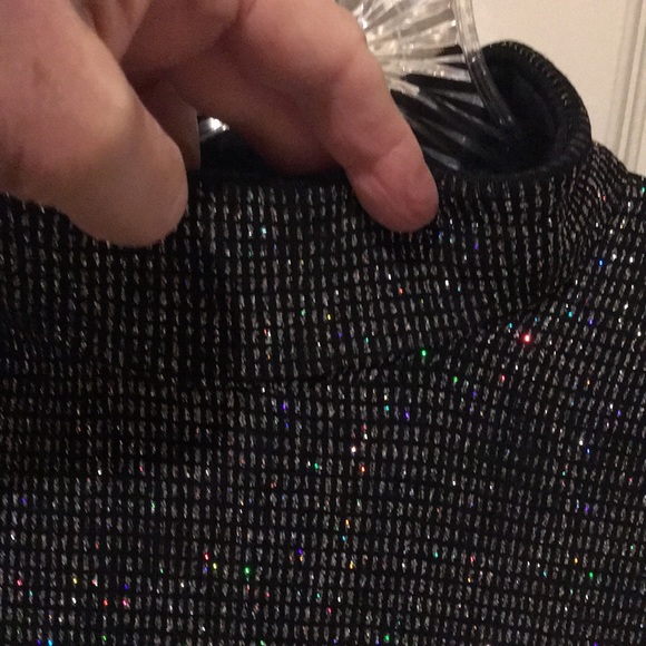 MOCK NECK SPARKLE TANK - Picture 2 of 11